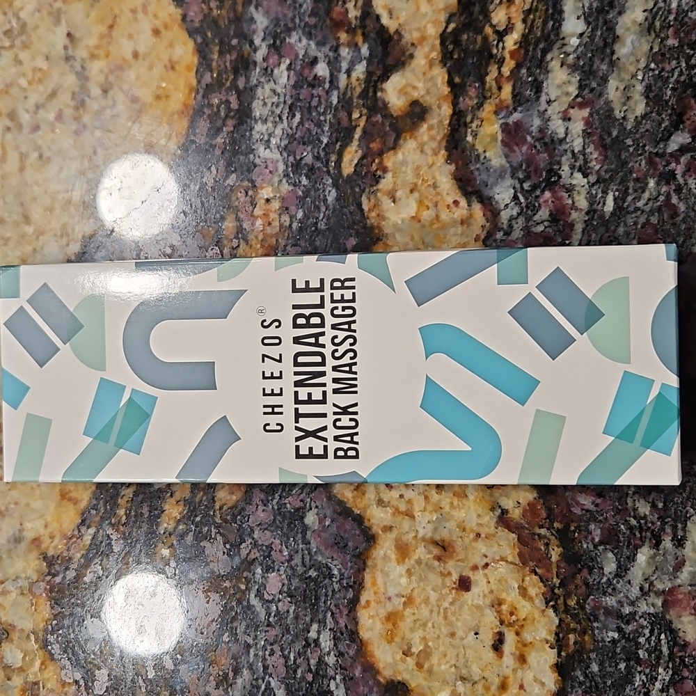 Cheezos ~ Extendable Manual Back Massager ~ Extends to 24 inches ~ NIB